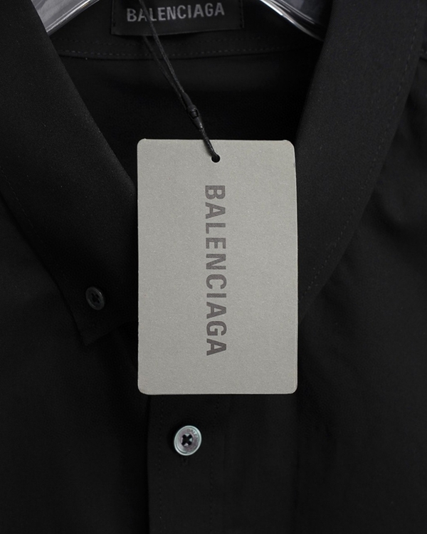 ブランドシャツ角部分ディテール